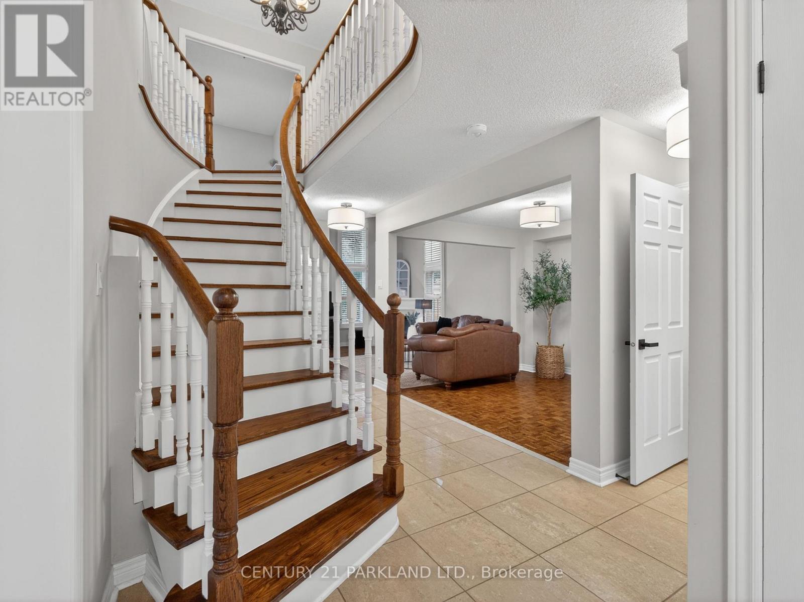 50 Esposito Drive, Caledon, Ontario  L7E 1T5 - Photo 5 - W13088638