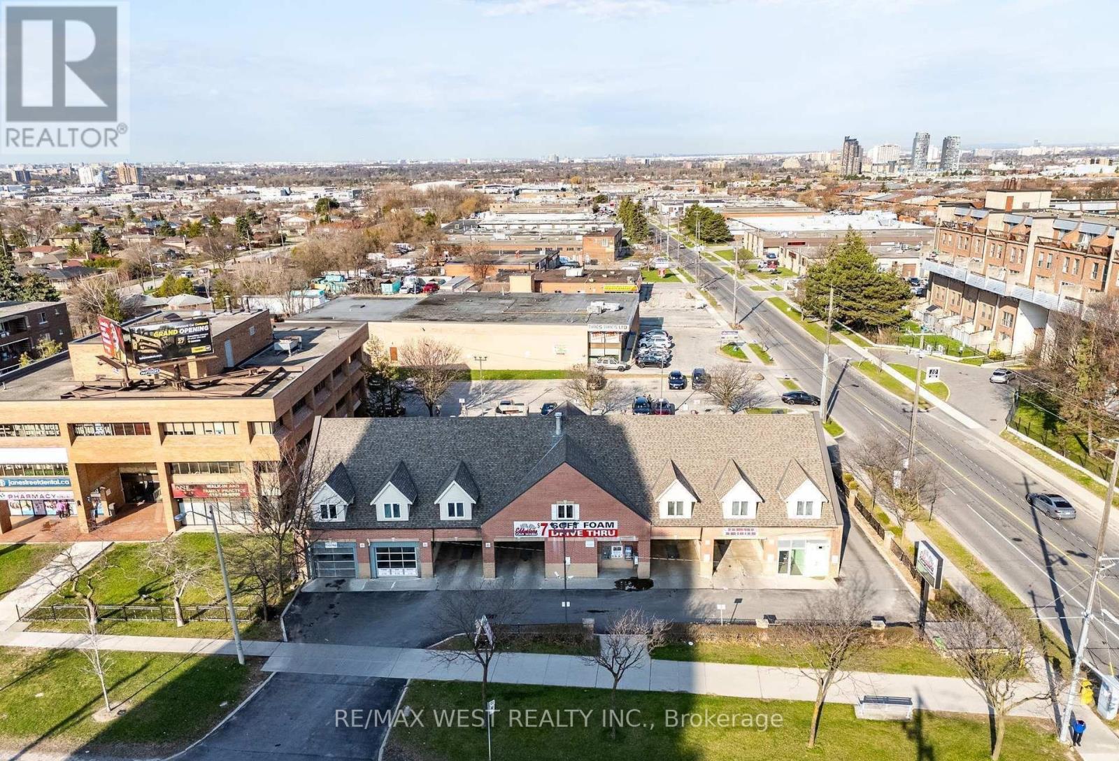 2800 Jane Street, Toronto, Ontario  M3N 2H9 - Photo 2 - W13088678