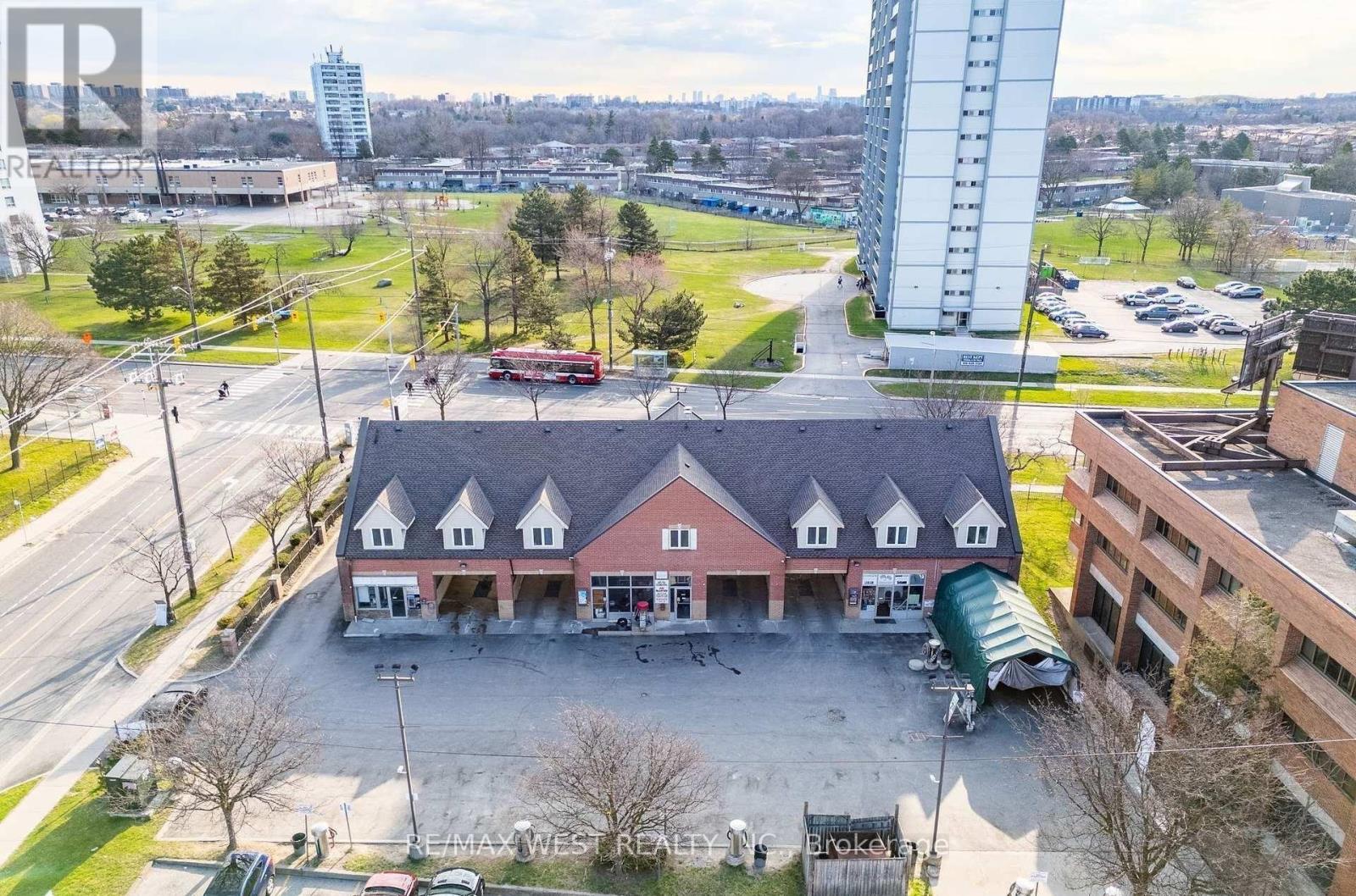 2800 Jane Street, Toronto, Ontario  M3N 2H9 - Photo 6 - W13088678