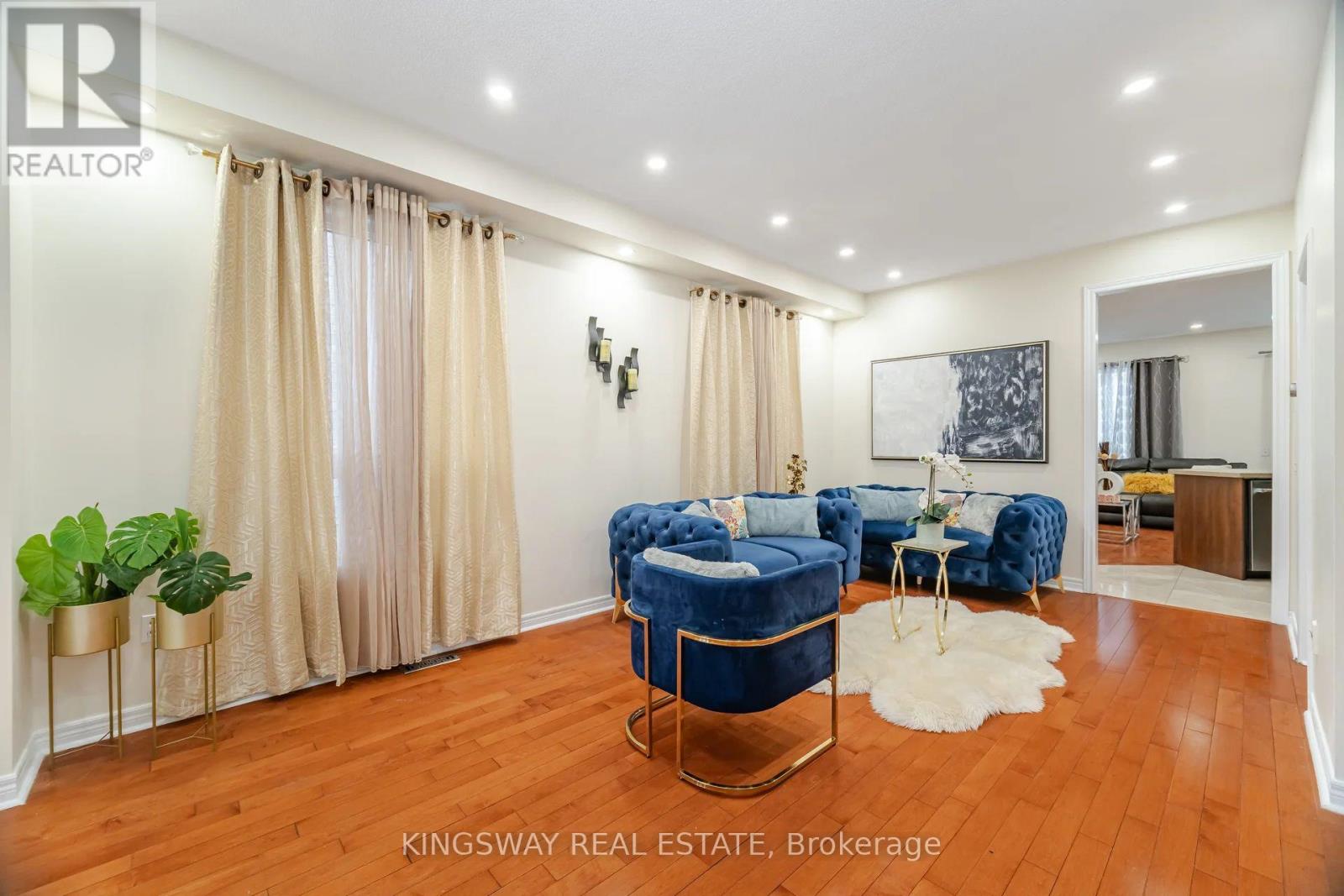 803 Khan Crescent, Mississauga, Ontario  L5V 2R2 - Photo 10 - W13088684