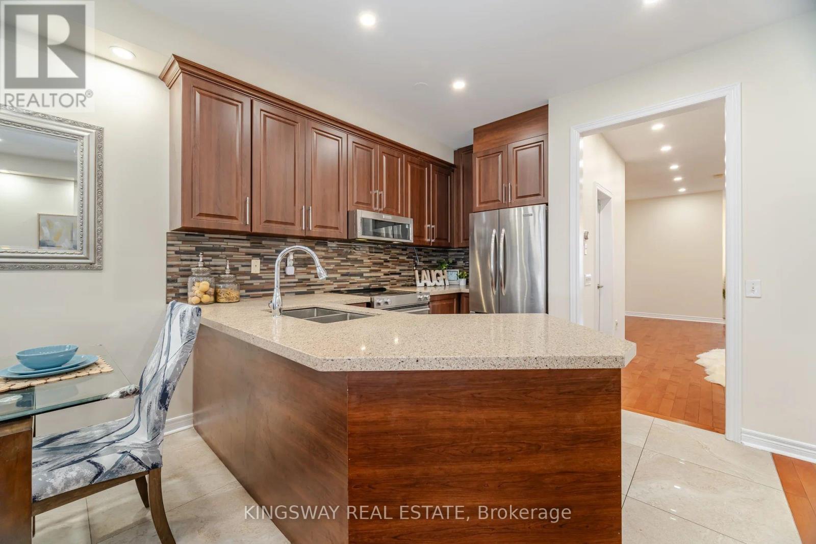 803 Khan Crescent, Mississauga, Ontario  L5V 2R2 - Photo 13 - W13088684