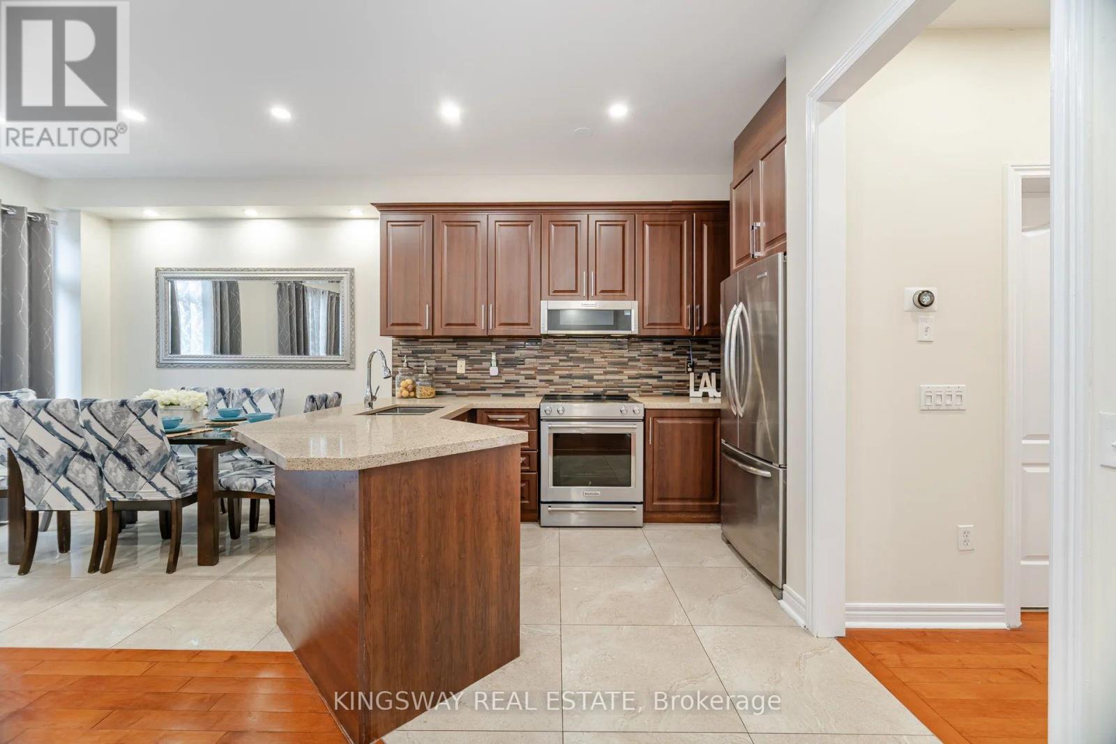 803 Khan Crescent, Mississauga, Ontario  L5V 2R2 - Photo 14 - W13088684