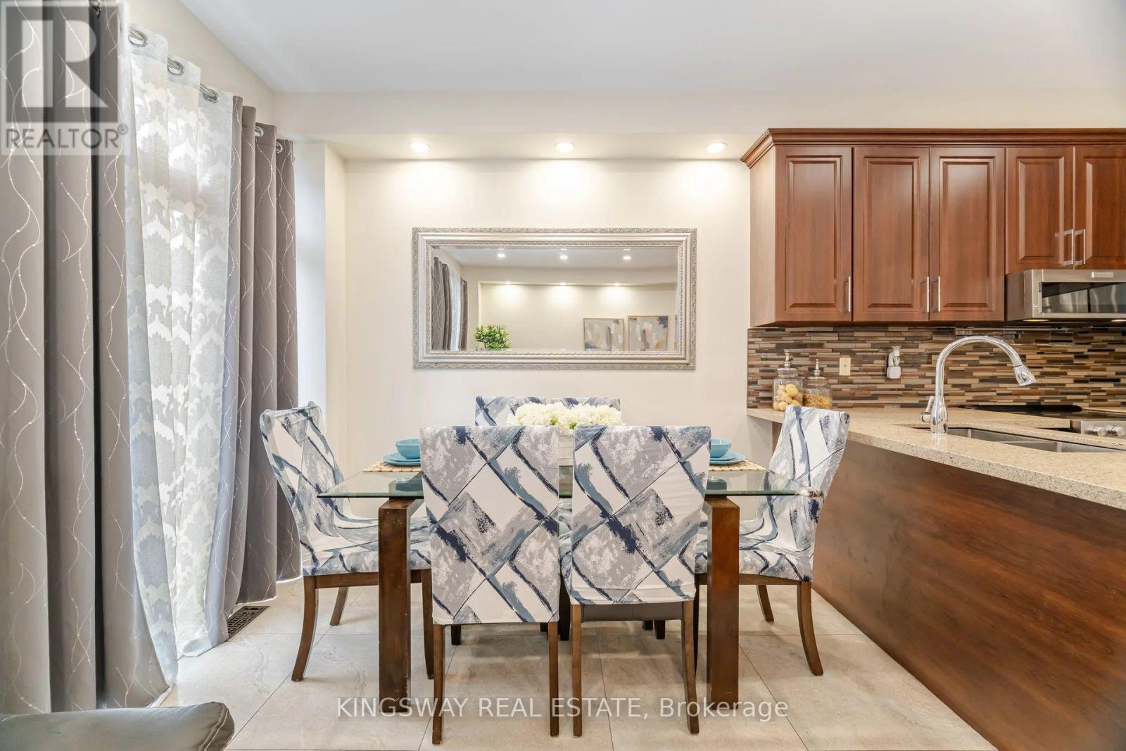 803 Khan Crescent, Mississauga, Ontario  L5V 2R2 - Photo 18 - W13088684