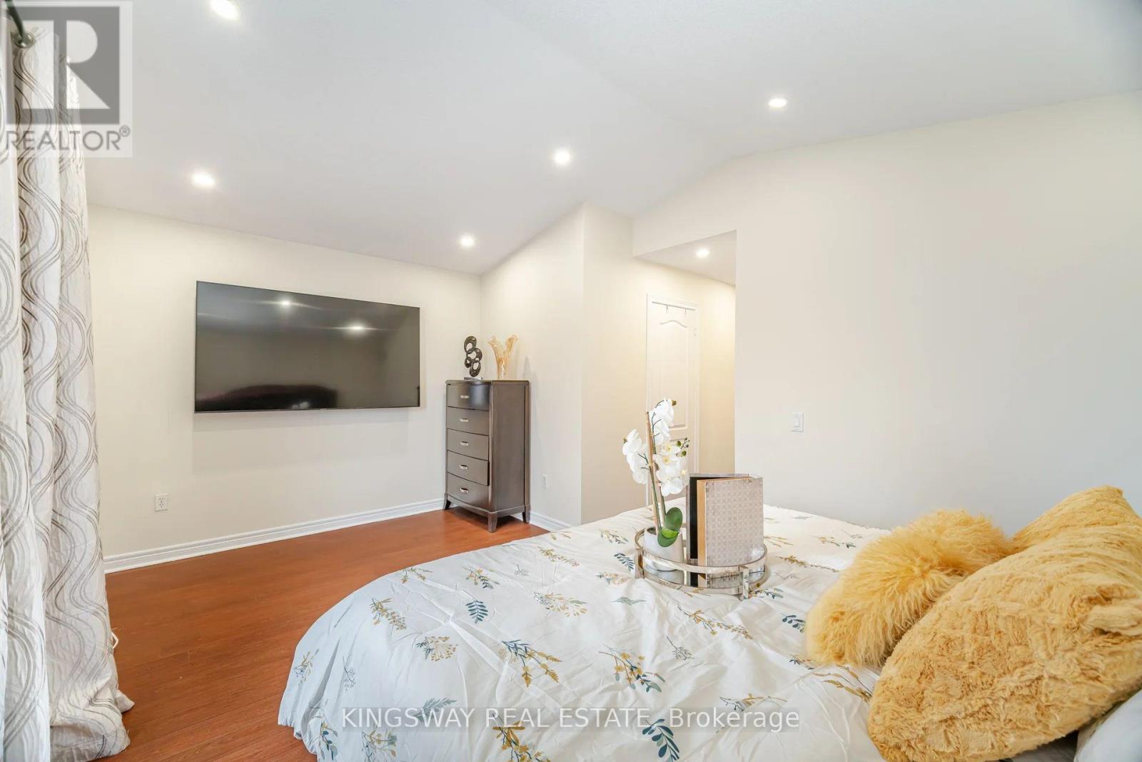 803 Khan Crescent, Mississauga, Ontario  L5V 2R2 - Photo 28 - W13088684