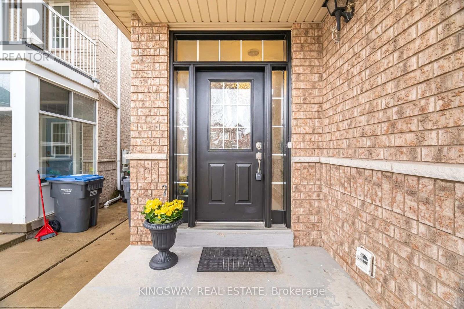 803 Khan Crescent, Mississauga, Ontario  L5V 2R2 - Photo 6 - W13088684