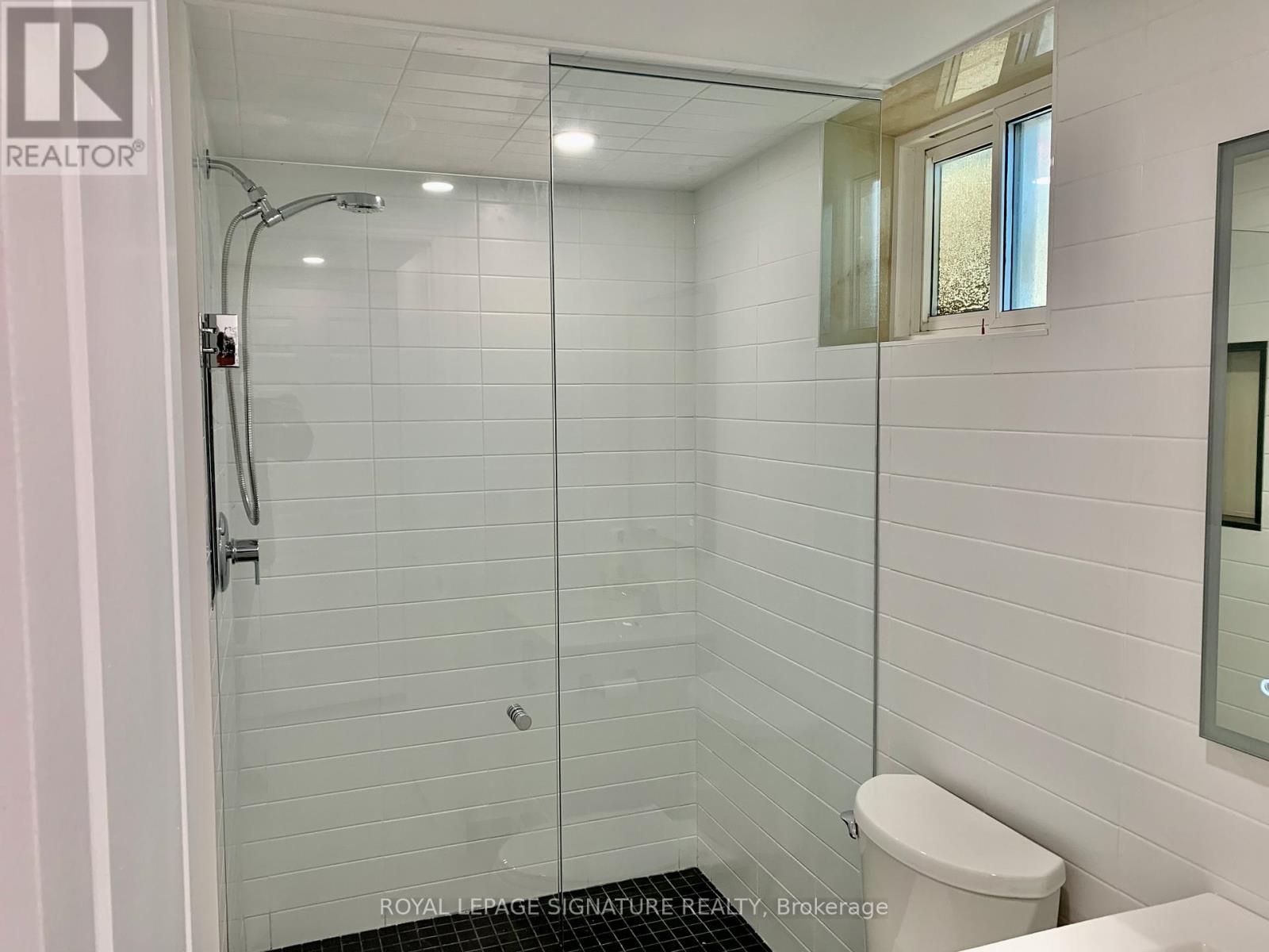 4 - 977 Glencairn Avenue, Toronto, Ontario  M6B 2A8 - Photo 10 - W13088724