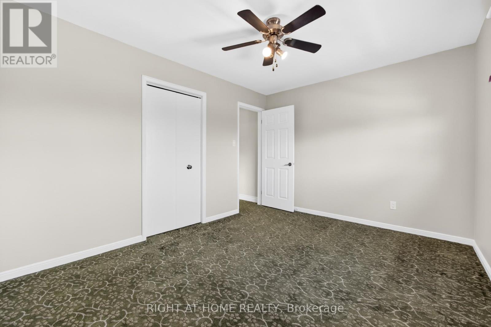 304 Ulric Crescent, Oakville, Ontario  L6K 3R2 - Photo 23 - W13088744