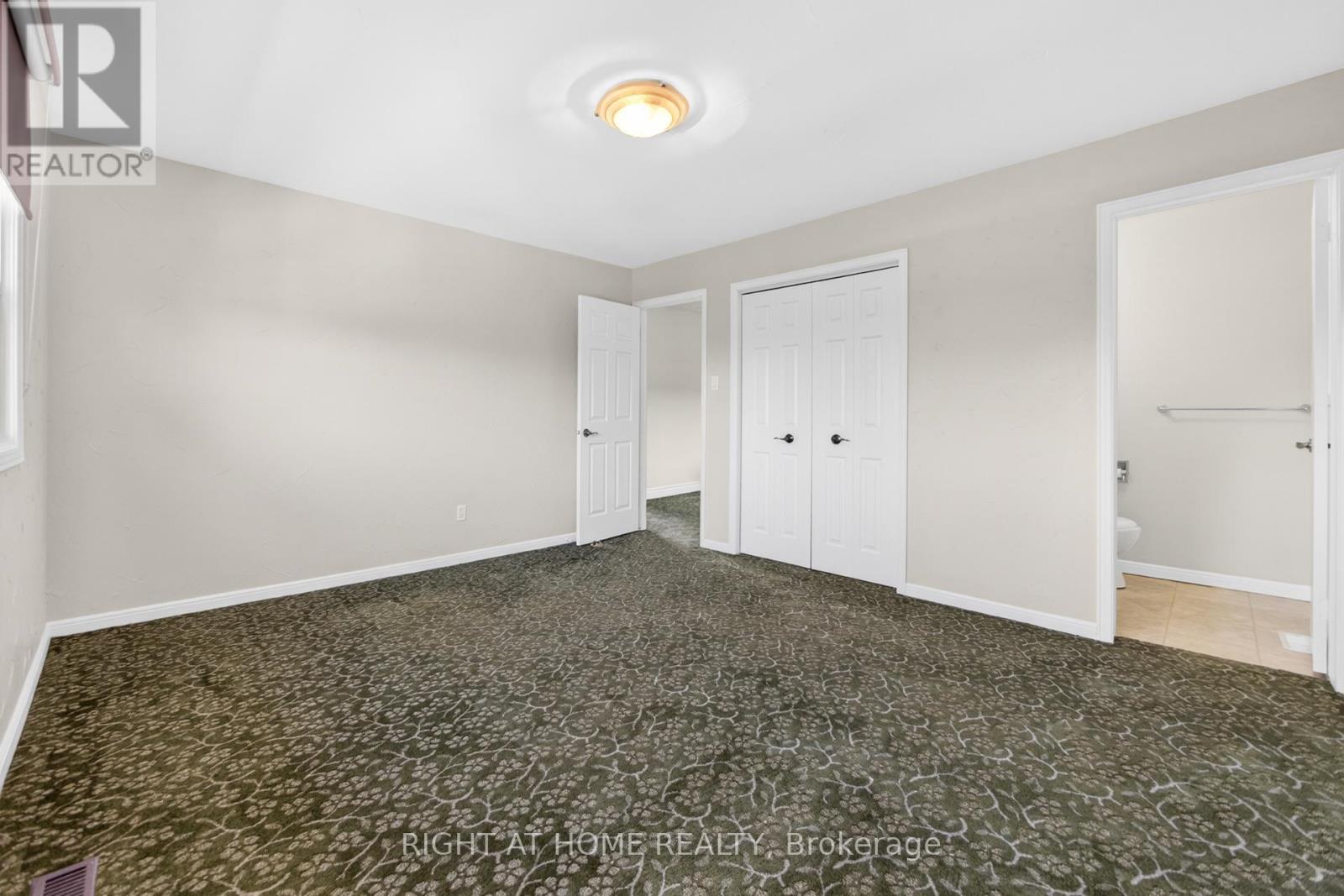 304 Ulric Crescent, Oakville, Ontario  L6K 3R2 - Photo 25 - W13088744