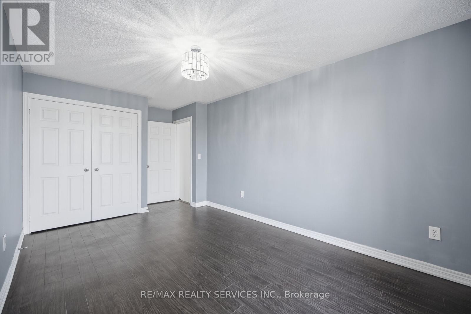 9746 Mclaughlin Road, Brampton, Ontario  L6X 0T8 - Photo 15 - W13088778