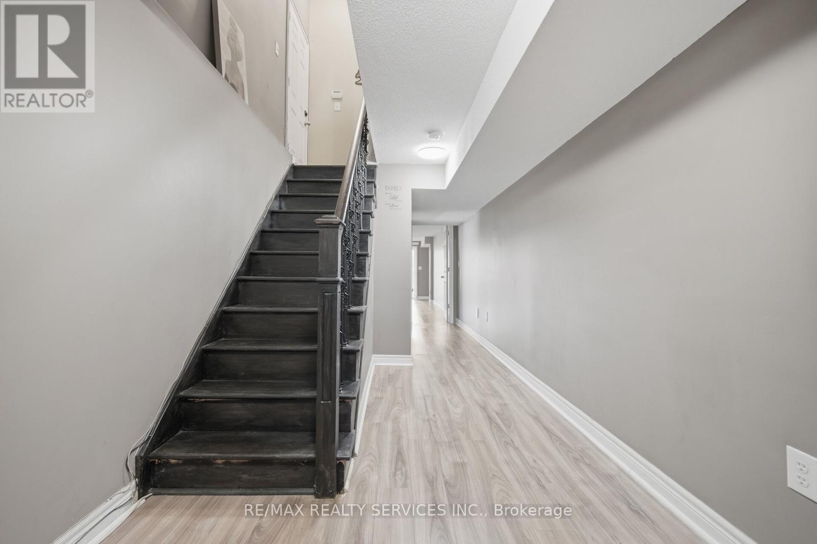 9746 Mclaughlin Road, Brampton, Ontario  L6X 0T8 - Photo 23 - W13088778