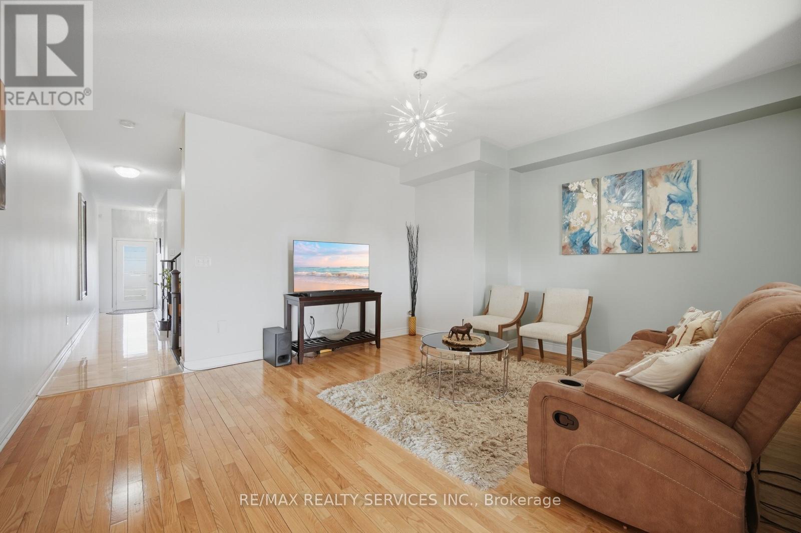 9746 Mclaughlin Road, Brampton, Ontario  L6X 0T8 - Photo 7 - W13088778