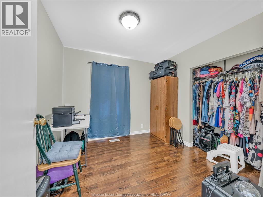 1588 Buckingham, Windsor, Ontario  N8T 2A4 - Photo 21 - 26010219