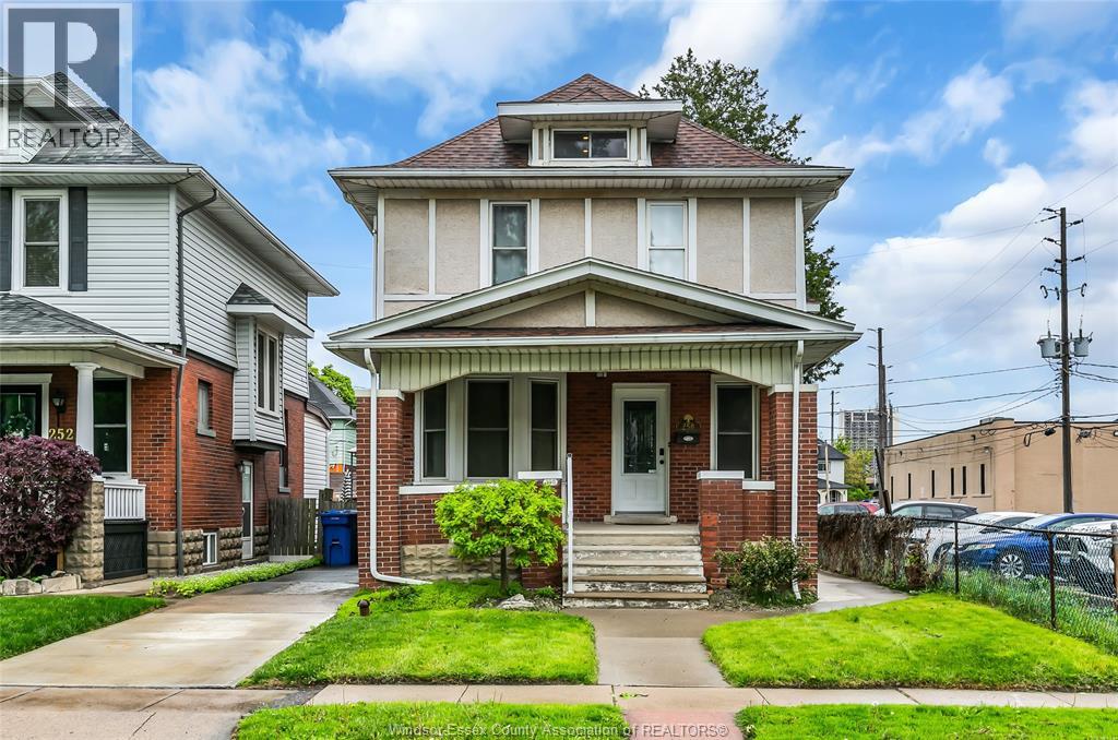258 ELM AVENUE, windsor, Ontario