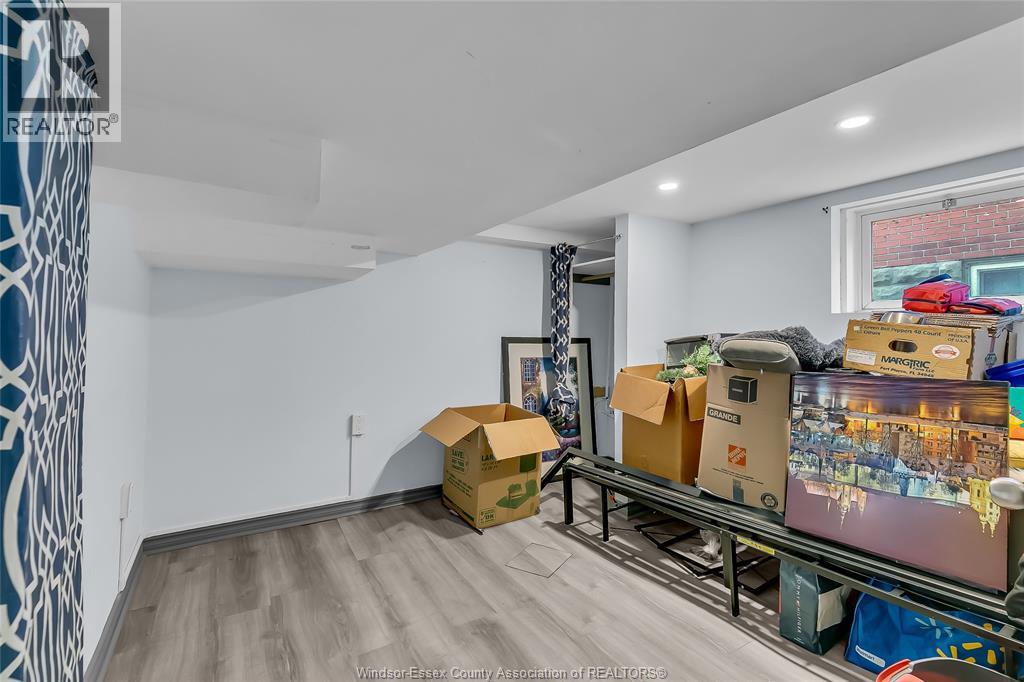 258 Elm Avenue, Windsor, Ontario  N9A 5G8 - Photo 25 - 26010196