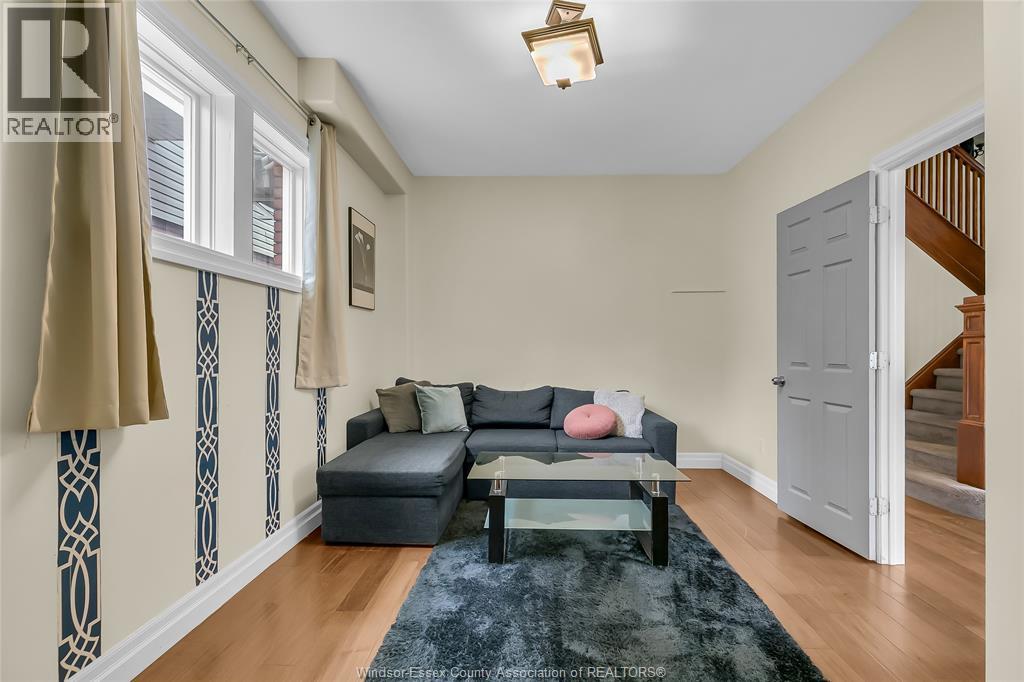 258 Elm Avenue, Windsor, Ontario  N9A 5G8 - Photo 7 - 26010196