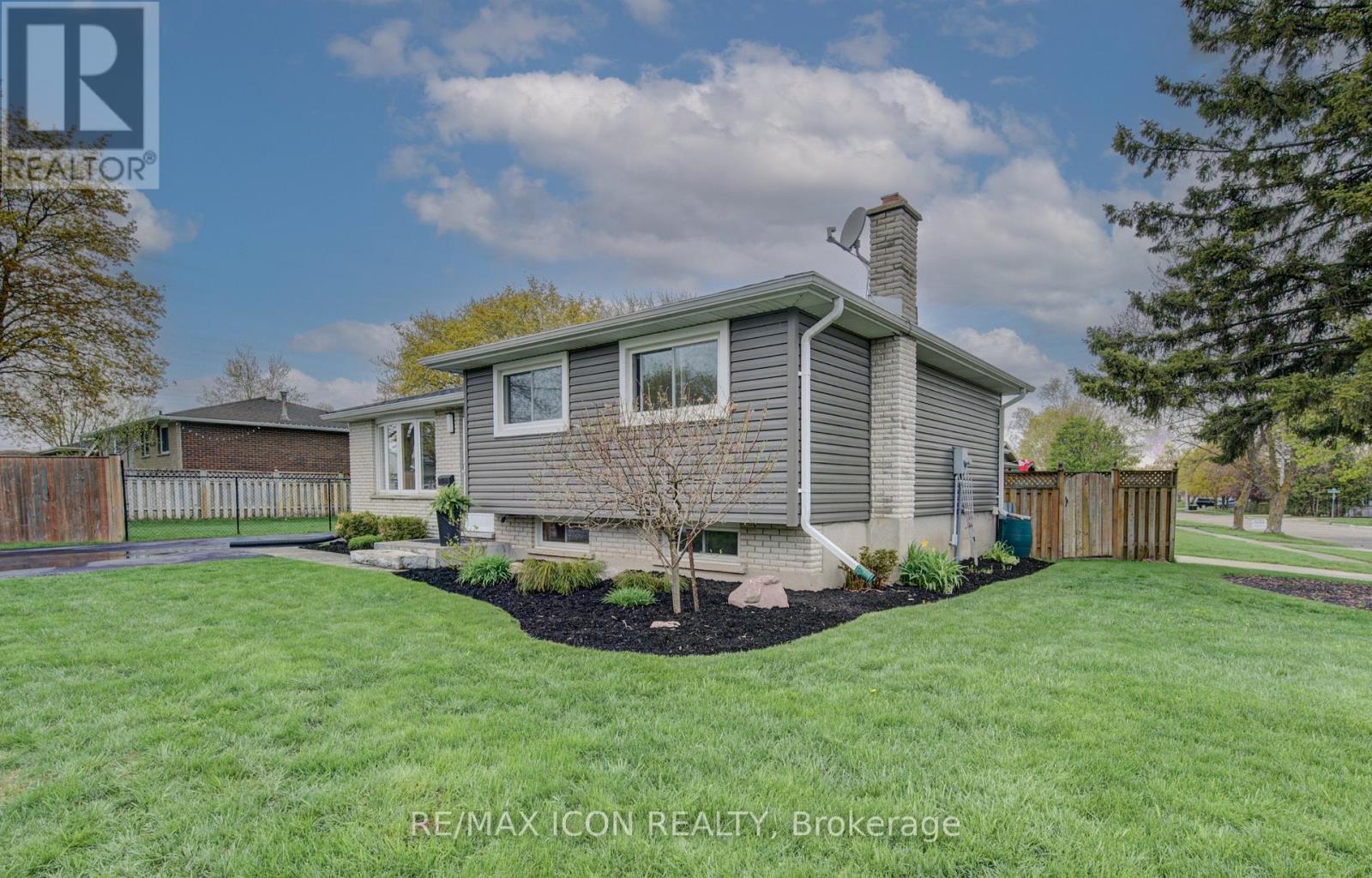 126 Webster Street, Wilmot, Ontario  N3A 1W7 - Photo 3 - X13088792