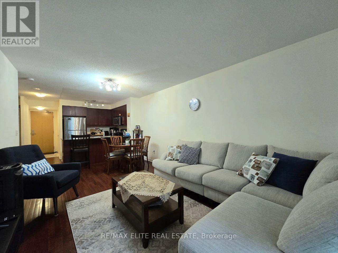220 - 509 BEECROFT ROAD, Toronto, Ontario
