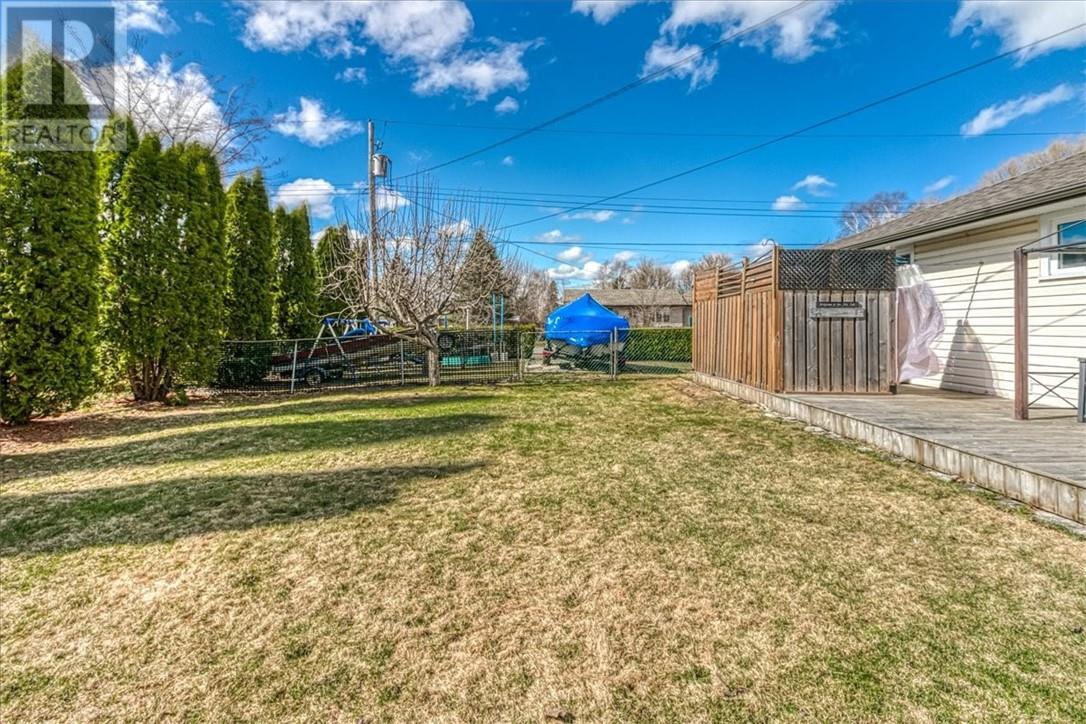 3711 Clarence, Val Caron, Ontario  P3N 1H4 - Photo 6 - 2127487