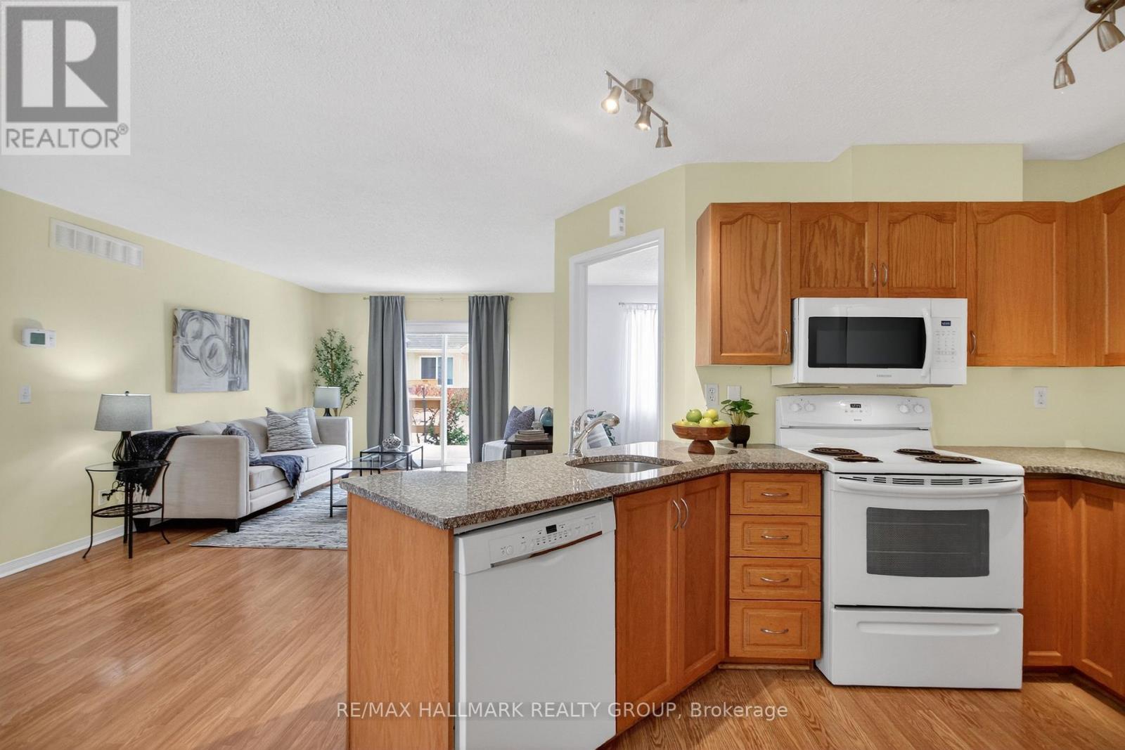 3 Daphne Crescent, Ottawa, Ontario  K2S 1Y1 - Photo 34 - X12942148