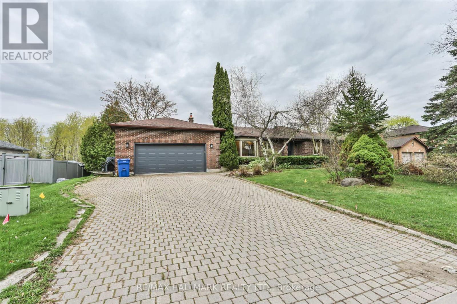 65 BURTON GROVE S, King, Ontario