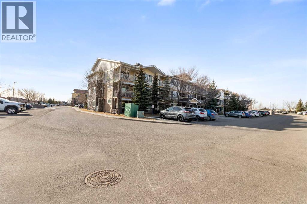 1213, 4 Kingsland Close SE, Airdrie, Alberta  T4A 0J3 - Photo 3 - A2287794
