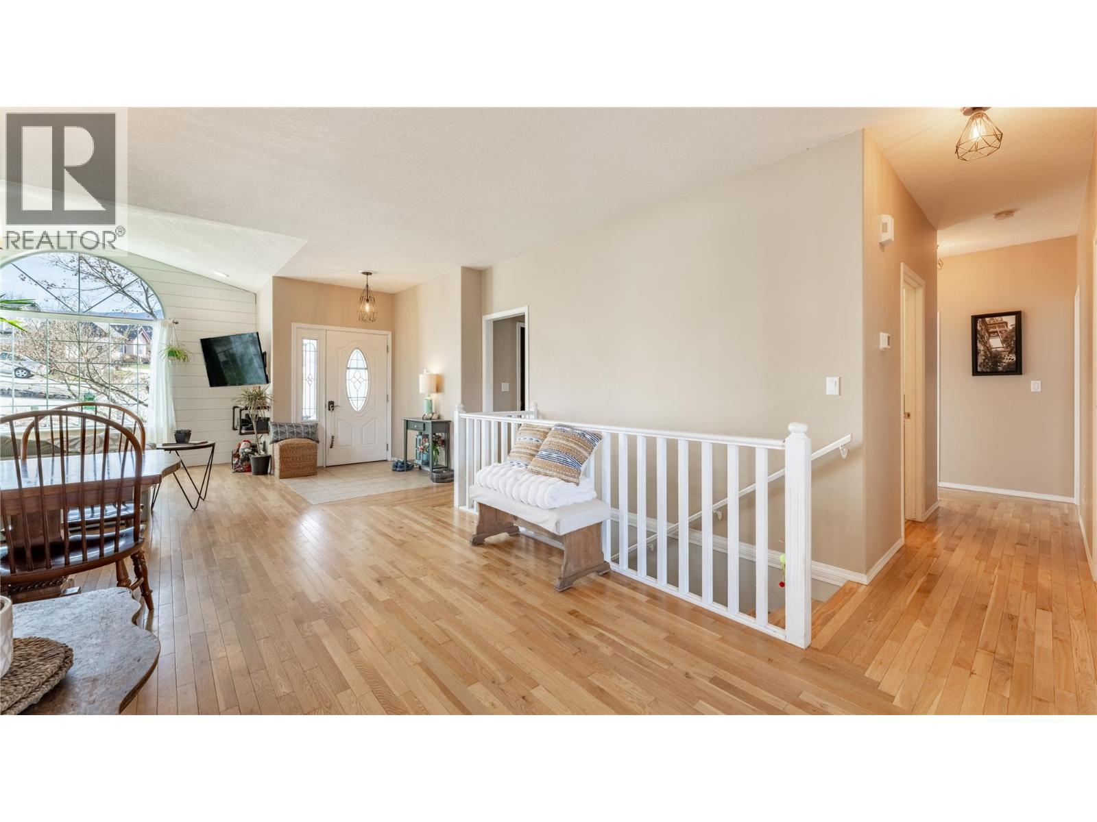 235 3rd Avenue S, Creston, British Columbia  V0B 1G3 - Photo 21 - 10379886