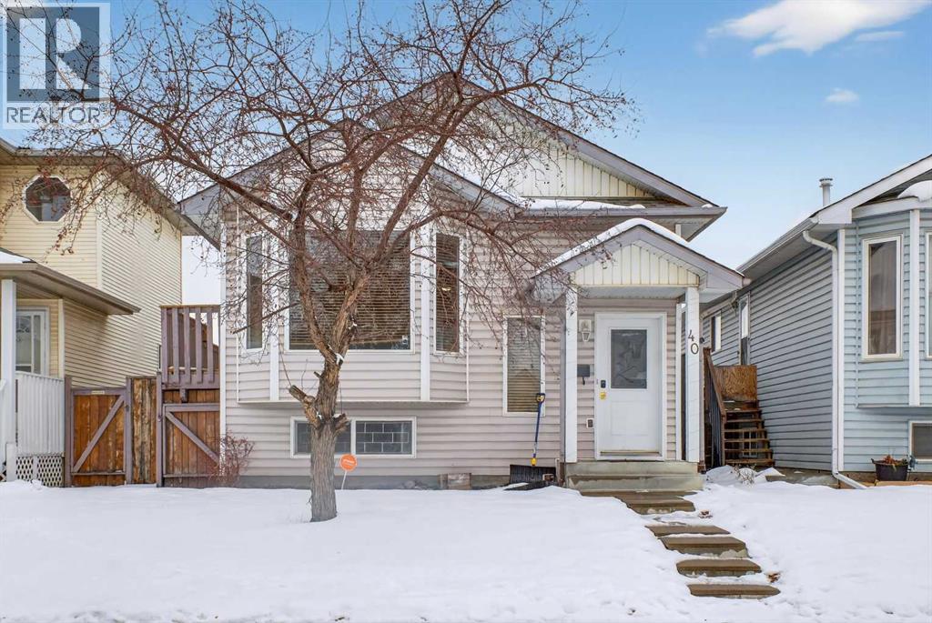 40 Erin Circle SE, Calgary, Alberta