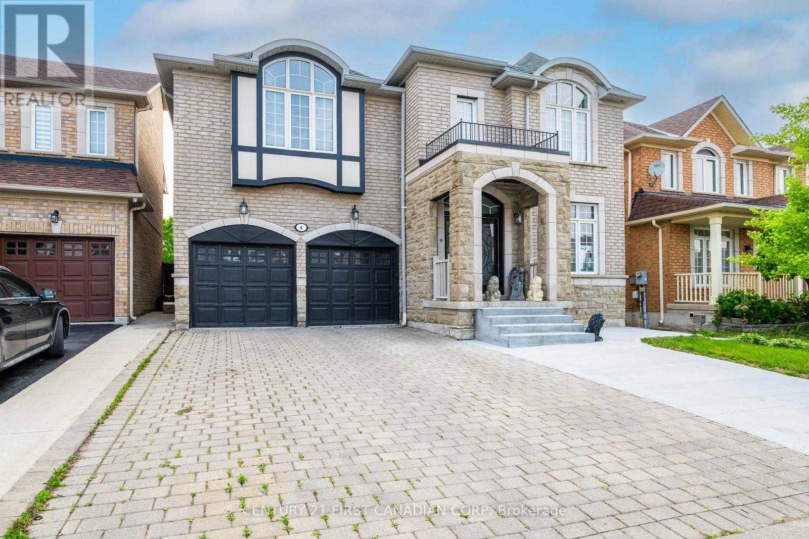 4 Freshspring Drive, Brampton, Ontario  L6R 3H6 - Photo 2 - W13088922