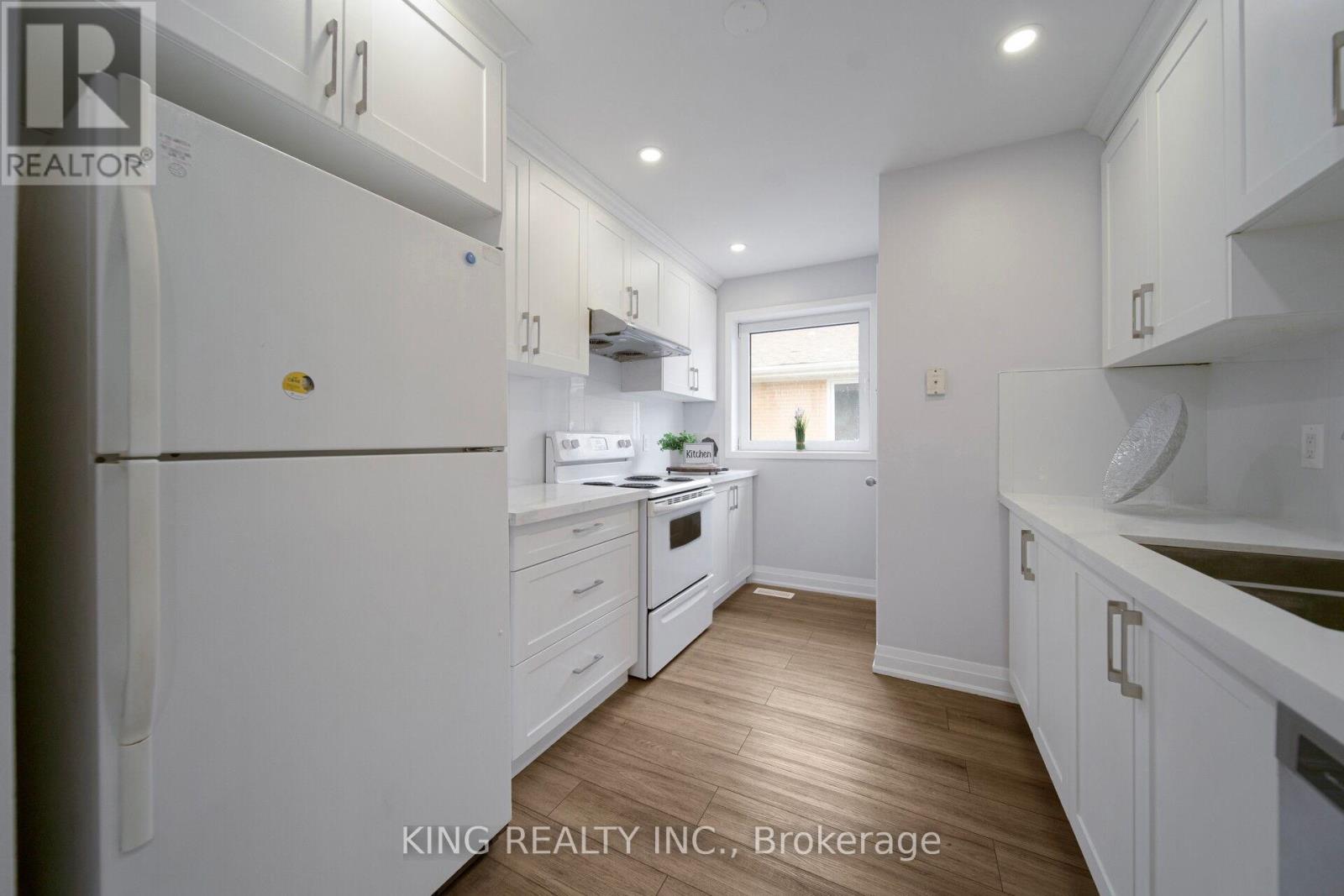 71 Mcmurchy Avenue S, Brampton, Ontario  L6Y 1Y7 - Photo 18 - W13086132