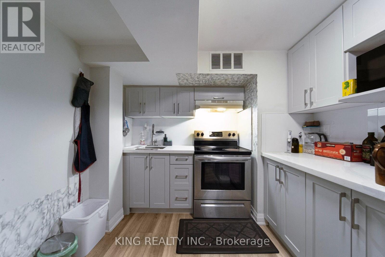 71 Mcmurchy Avenue S, Brampton, Ontario  L6Y 1Y7 - Photo 38 - W13086132