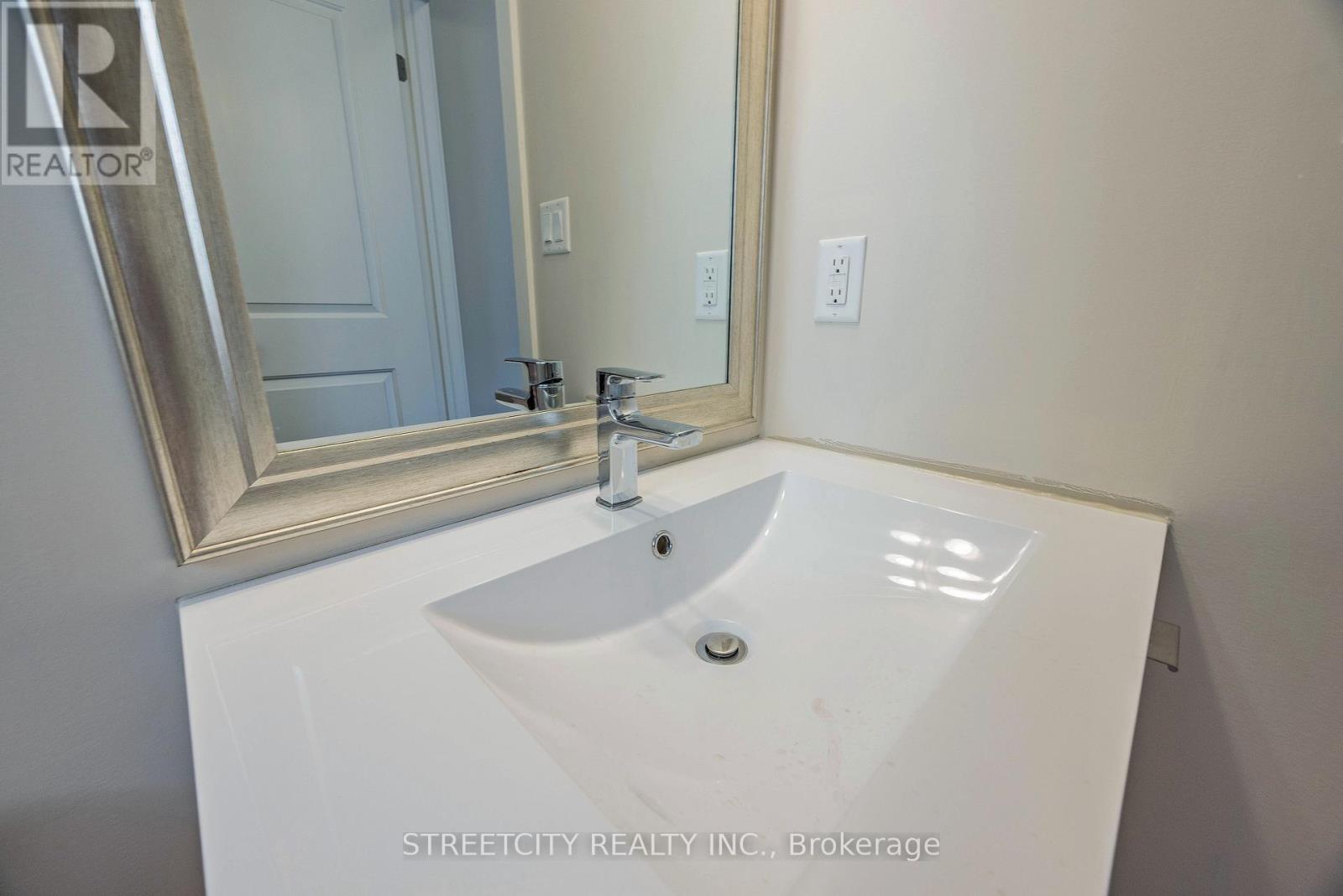 34 - 1960 Dalmagarry Road, London North, Ontario  N6G 0T8 - Photo 17 - X13088996