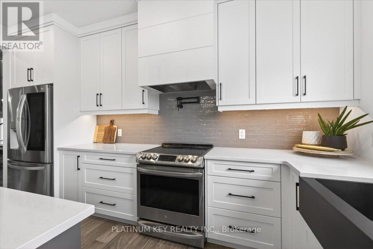 124 Optimist Drive, Southwold, Ontario  N5P 0G2 - Photo 15 - X13089040