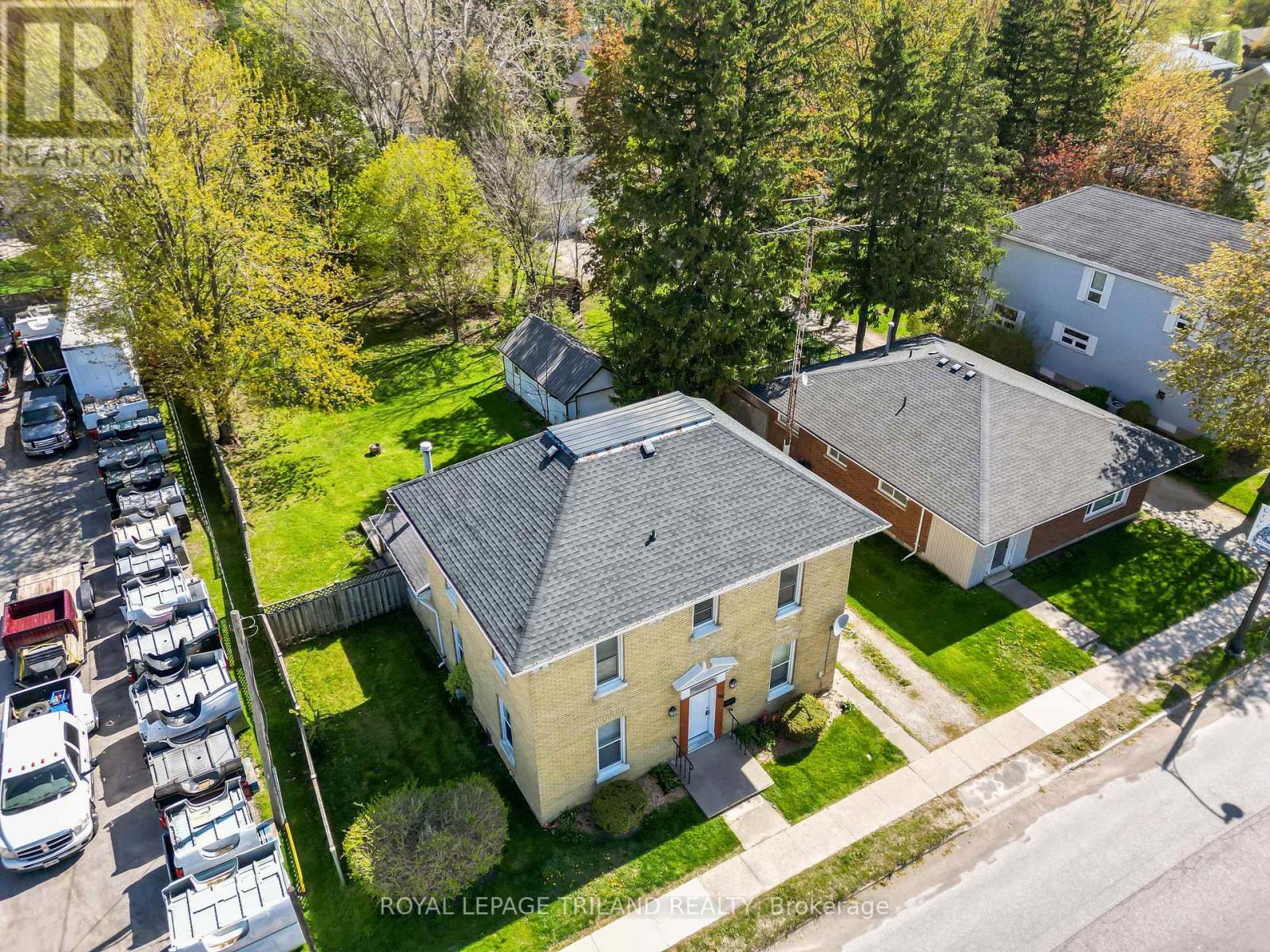 185 Main Street, Southwest Middlesex, Ontario  N0L 1M0 - Photo 2 - X13089058