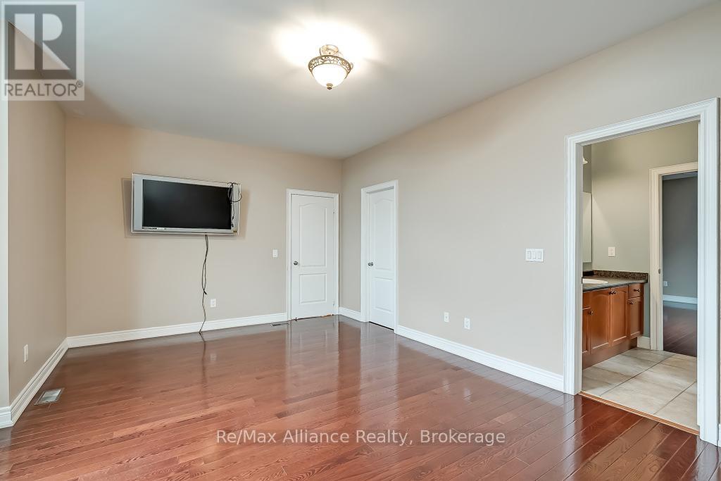 1527 Arrowhead Road, Oakville, Ontario  L6H 7V6 - Photo 27 - W13089076