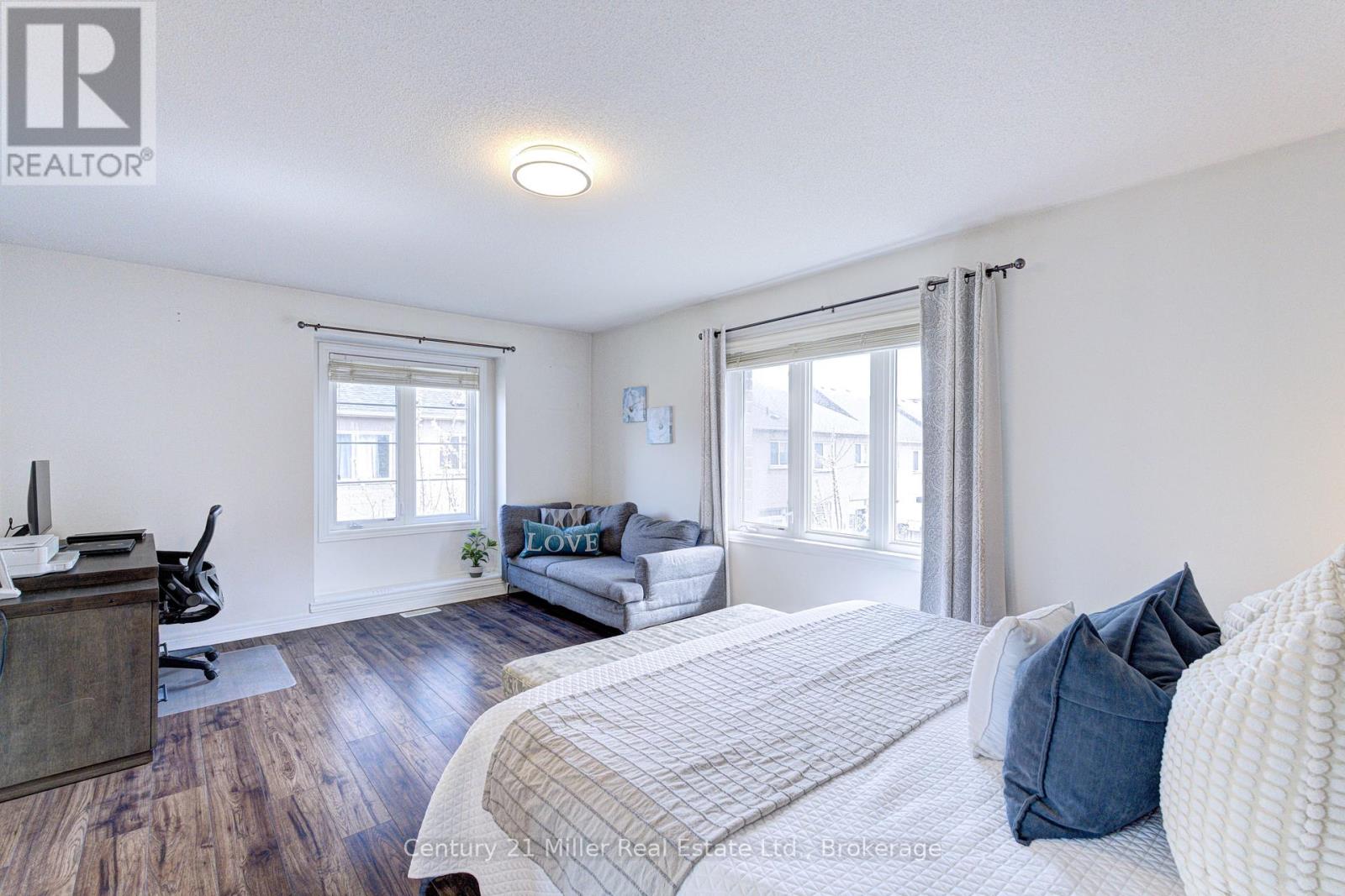 2325 Stone Glen Crescent, Oakville, Ontario  L6M 0C9 - Photo 12 - W13089092