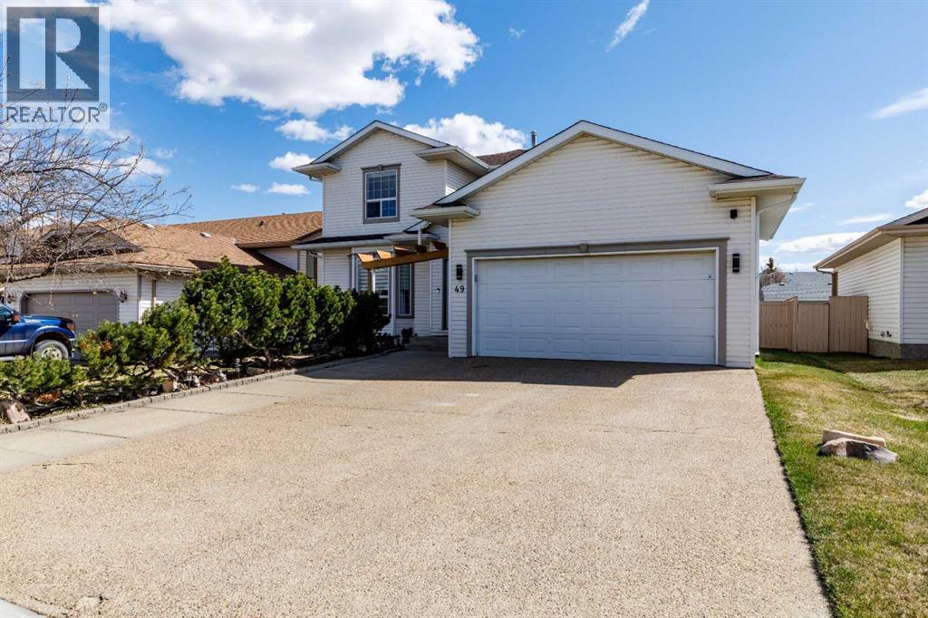 49 Kirkland Drive, Red Deer, Alberta  T4P 3M7 - Photo 1 - A2307678