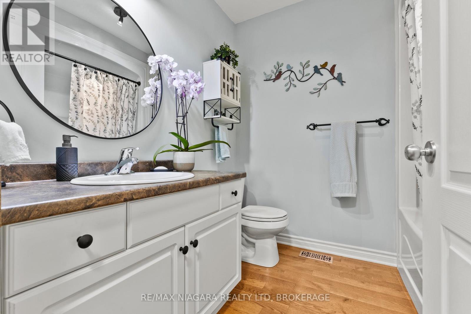 34 Rose Glen Crescent, Niagara-On-The-Lake, Ontario  L0S 1T0 - Photo 7 - X13088946