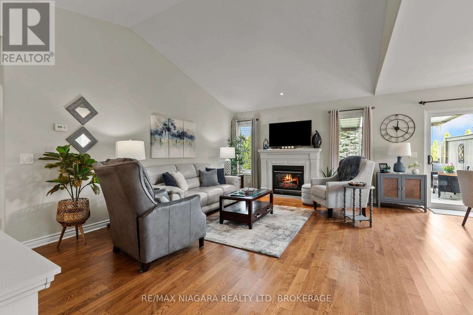 34 Rose Glen Crescent, Niagara-On-The-Lake, Ontario  L0S 1T0 - Photo 8 - X13088946