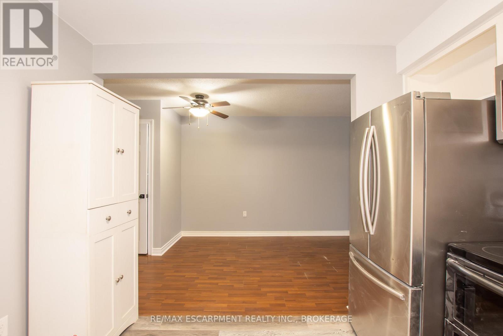 Upper - 81 Marc Boulevard, Welland, Ontario  L3B 5V2 - Photo 10 - X13089086