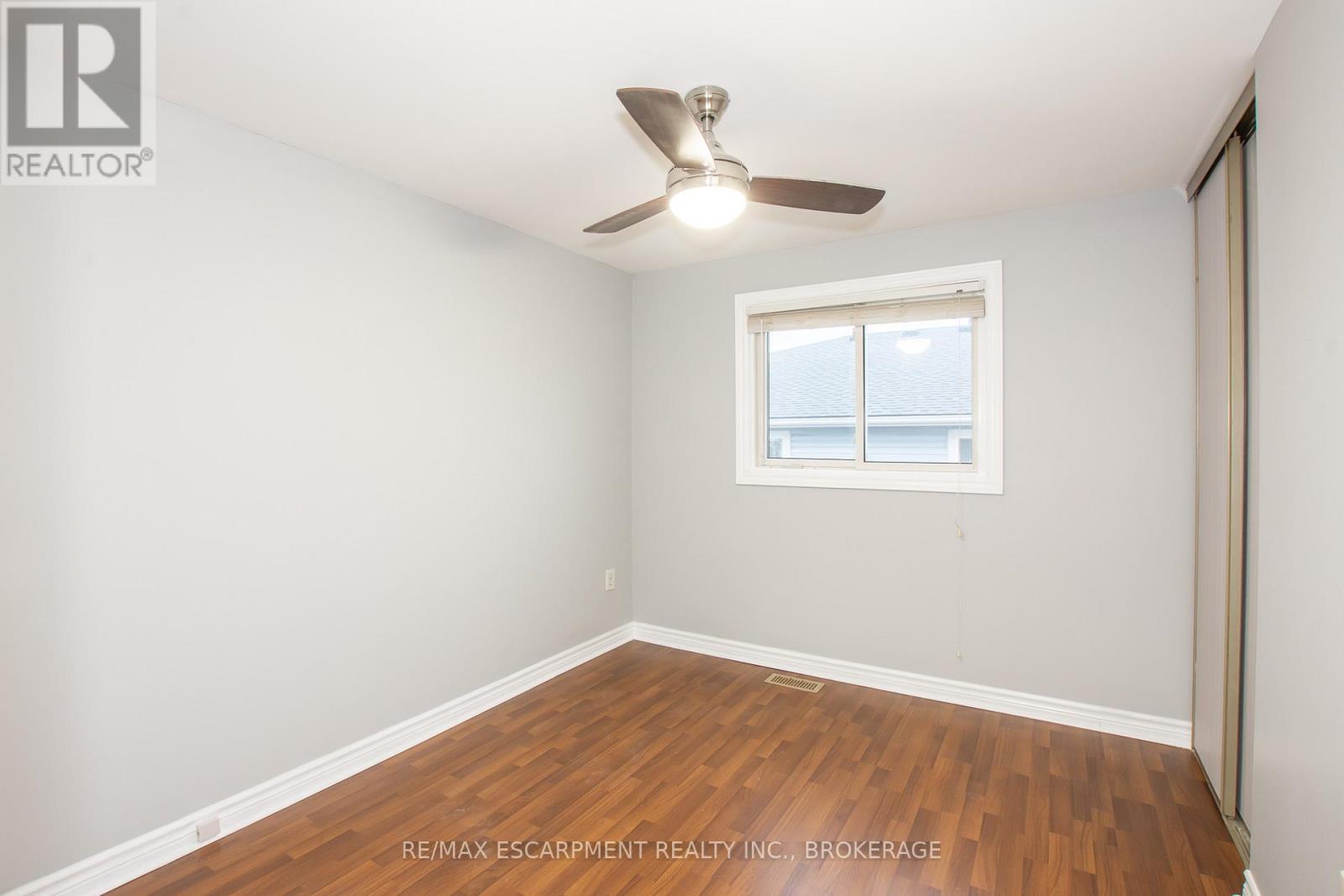 Upper - 81 Marc Boulevard, Welland, Ontario  L3B 5V2 - Photo 12 - X13089086