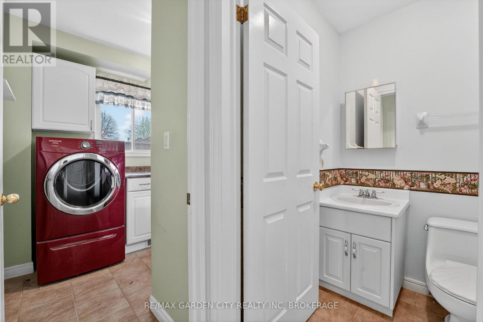 8 Christina Court, Welland, Ontario  L3C 7A7 - Photo 20 - X13089108