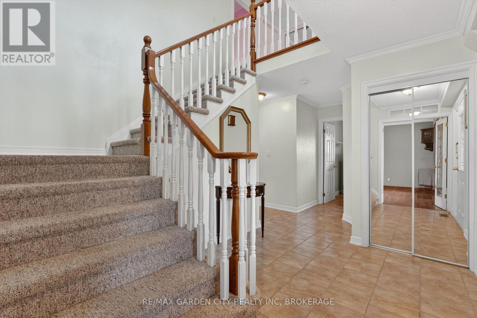 8 Christina Court, Welland, Ontario  L3C 7A7 - Photo 7 - X13089108
