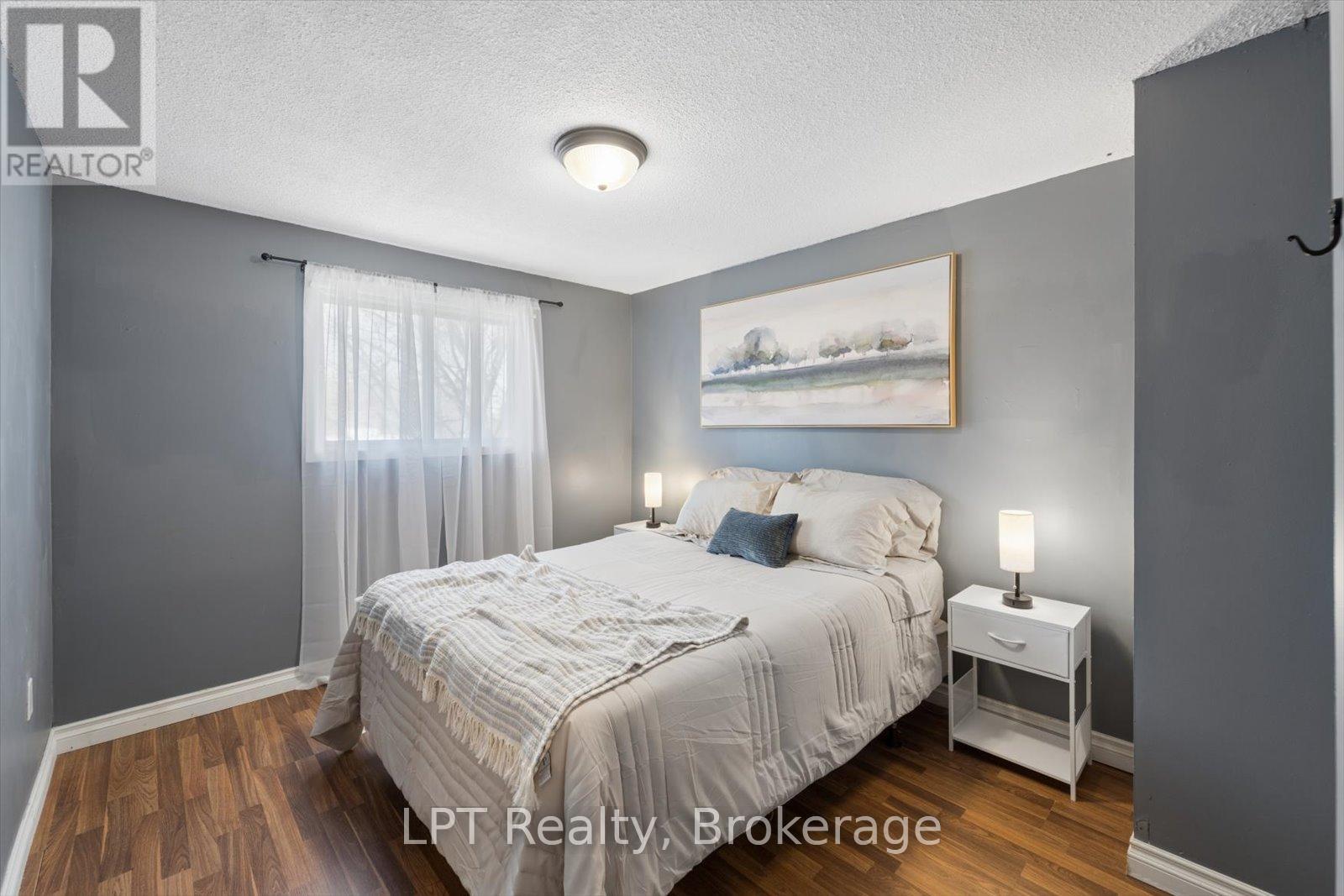 209 Northminster Court, Oshawa, Ontario  L1G 7M6 - Photo 16 - E13089026