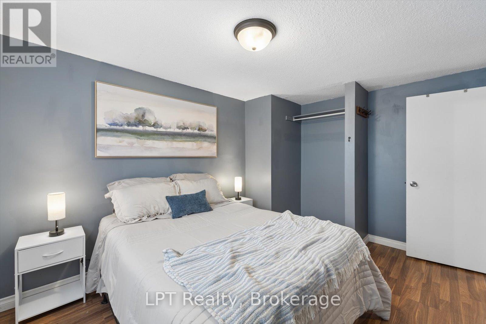 209 Northminster Court, Oshawa, Ontario  L1G 7M6 - Photo 17 - E13089026