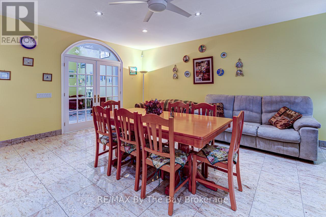 126 29th Street W, Wasaga Beach, Ontario  L9Z 2C9 - Photo 13 - S13089208