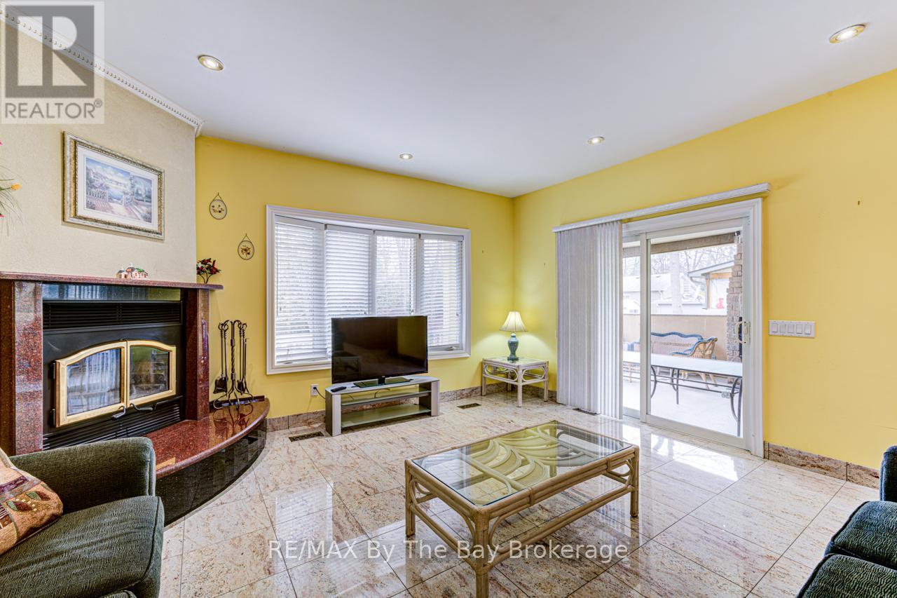 126 29th Street W, Wasaga Beach, Ontario  L9Z 2C9 - Photo 17 - S13089208