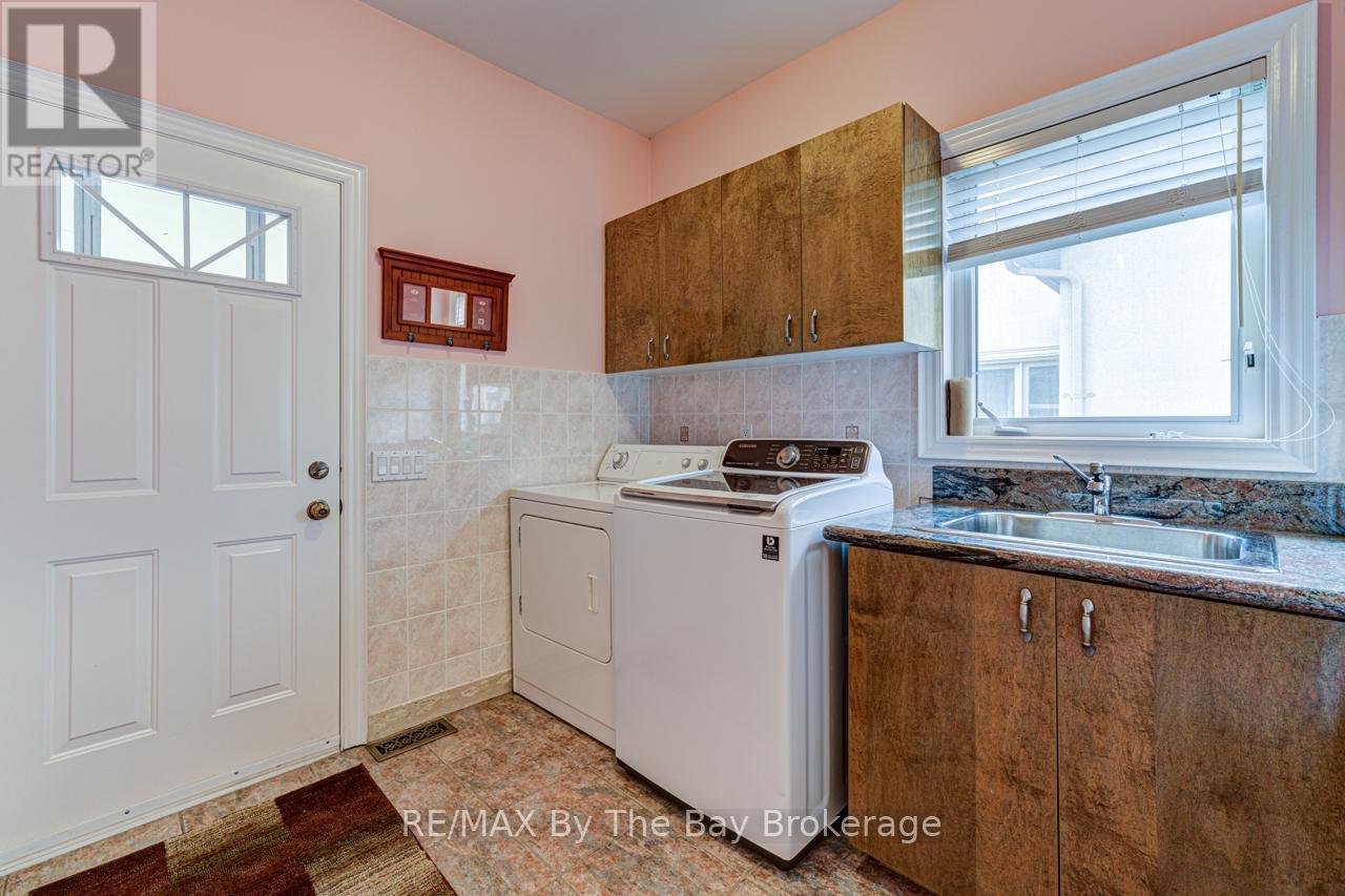 126 29th Street W, Wasaga Beach, Ontario  L9Z 2C9 - Photo 33 - S13089208