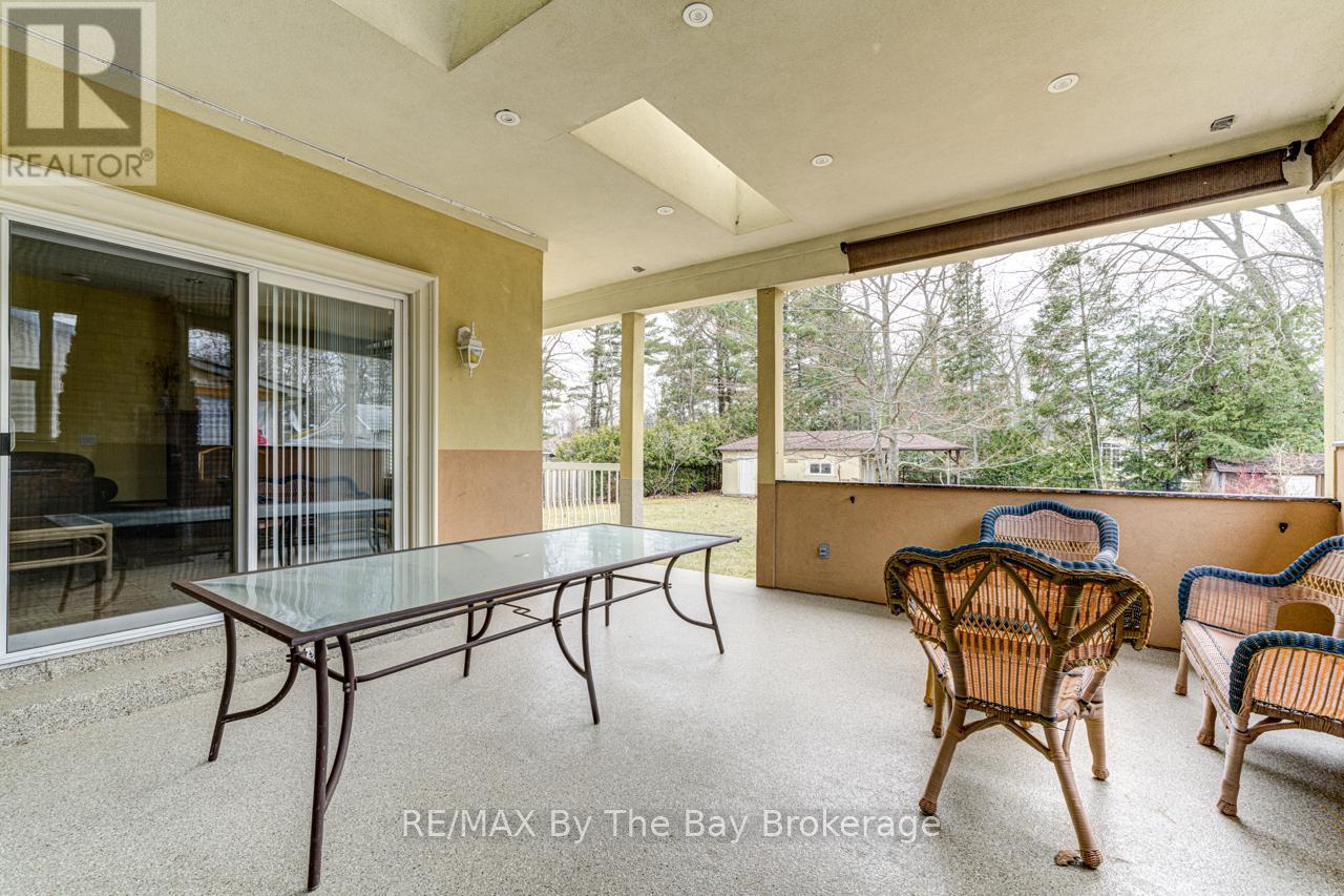 126 29th Street W, Wasaga Beach, Ontario  L9Z 2C9 - Photo 40 - S13089208