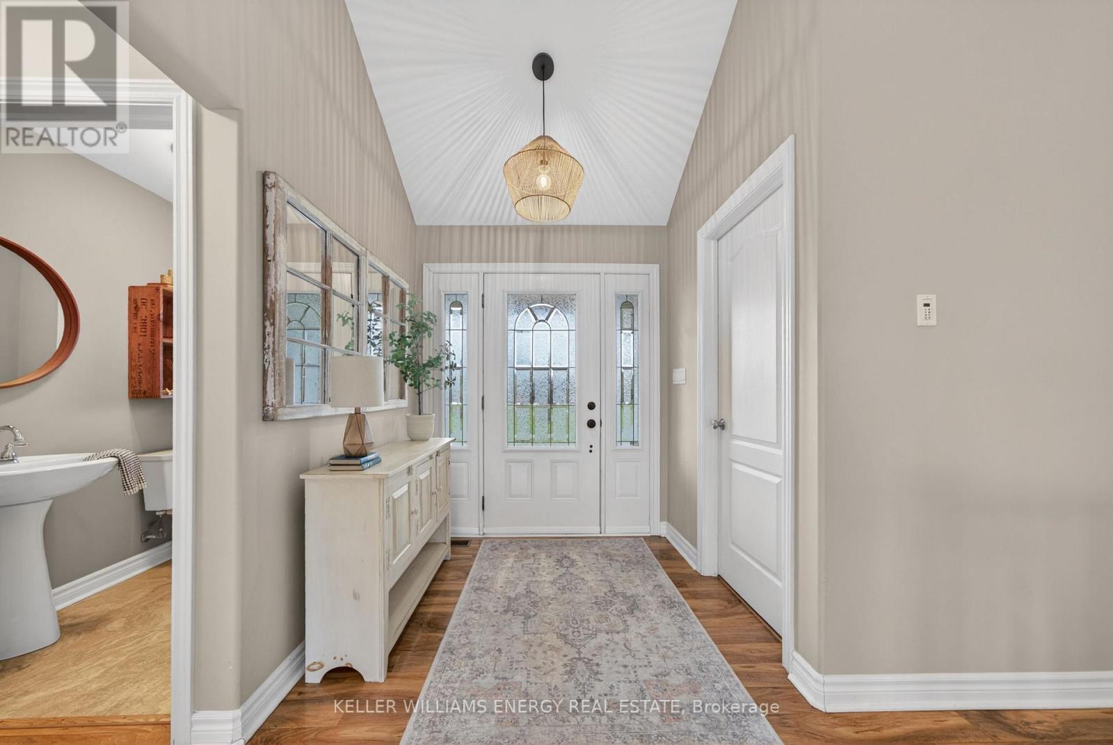 1001 County Road 8, Prince Edward County, Ontario  K0K 2T0 - Photo 5 - X13088838