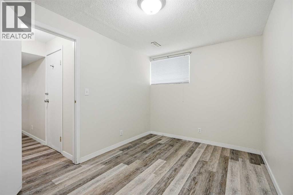 89 Prestwick Way SE, Calgary, Alberta  T2Z 3W7 - Photo 39 - A2299240